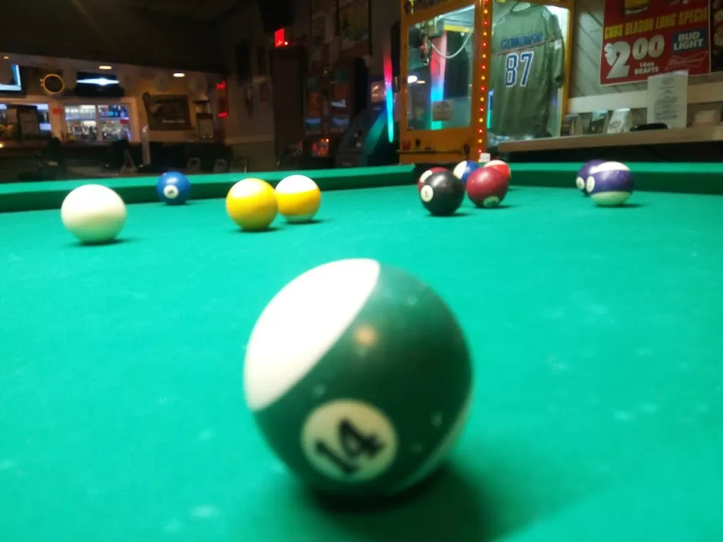 Duff's | Play pool in Columbia City, IN | ChalkySticks - Find, Play ...