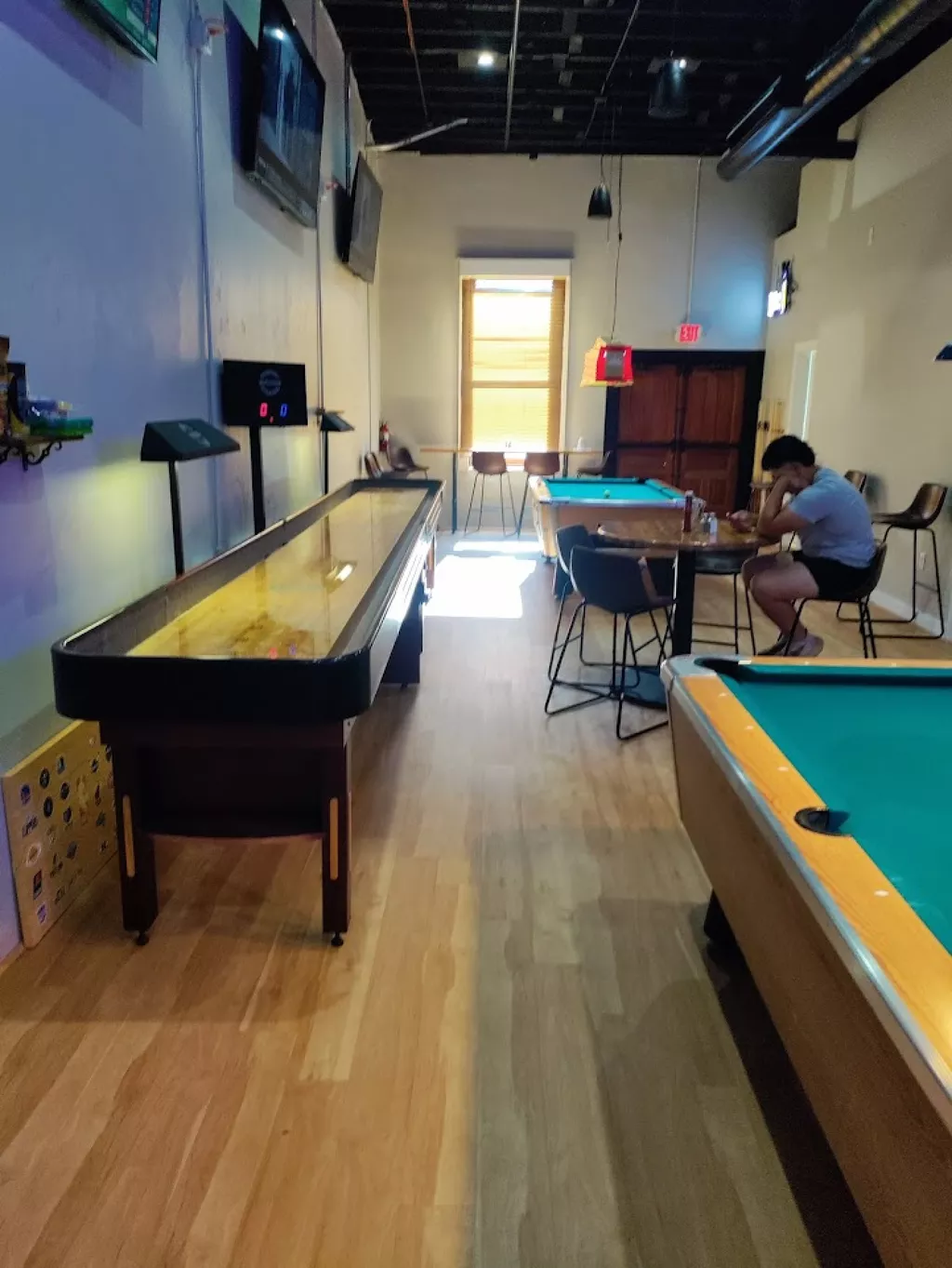 Woody's Bar & Grill | Play pool in Mineral Wells, TX | ChalkySticks ...