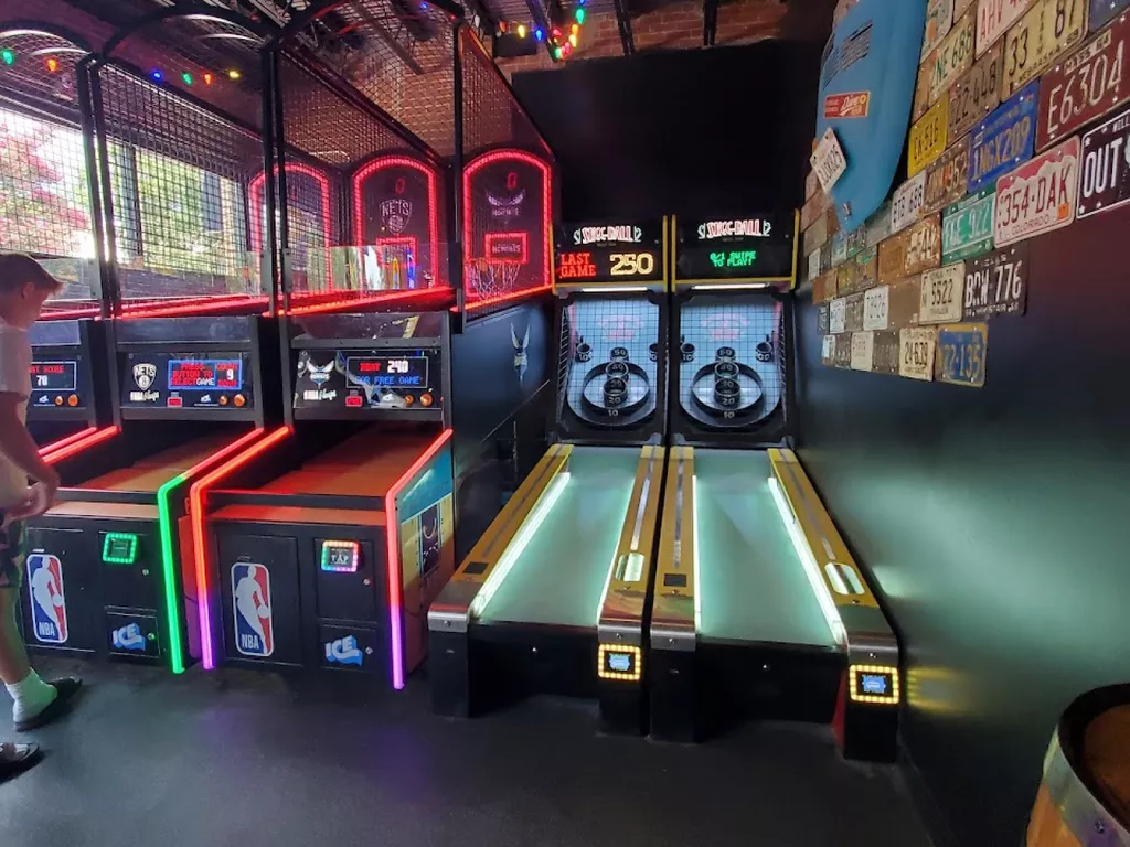 Dive Bar Hickory | Play pool in Hickory, NC | ChalkySticks - Find