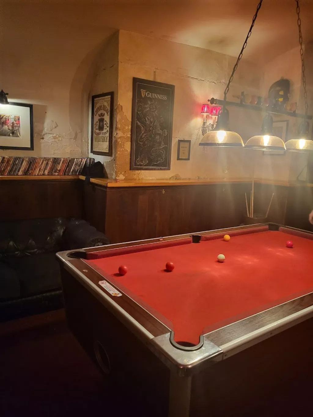 Paris Pool Table The Freedom Pub | Play pool in Paris, IDF | ChalkySticks - Find, Play ...