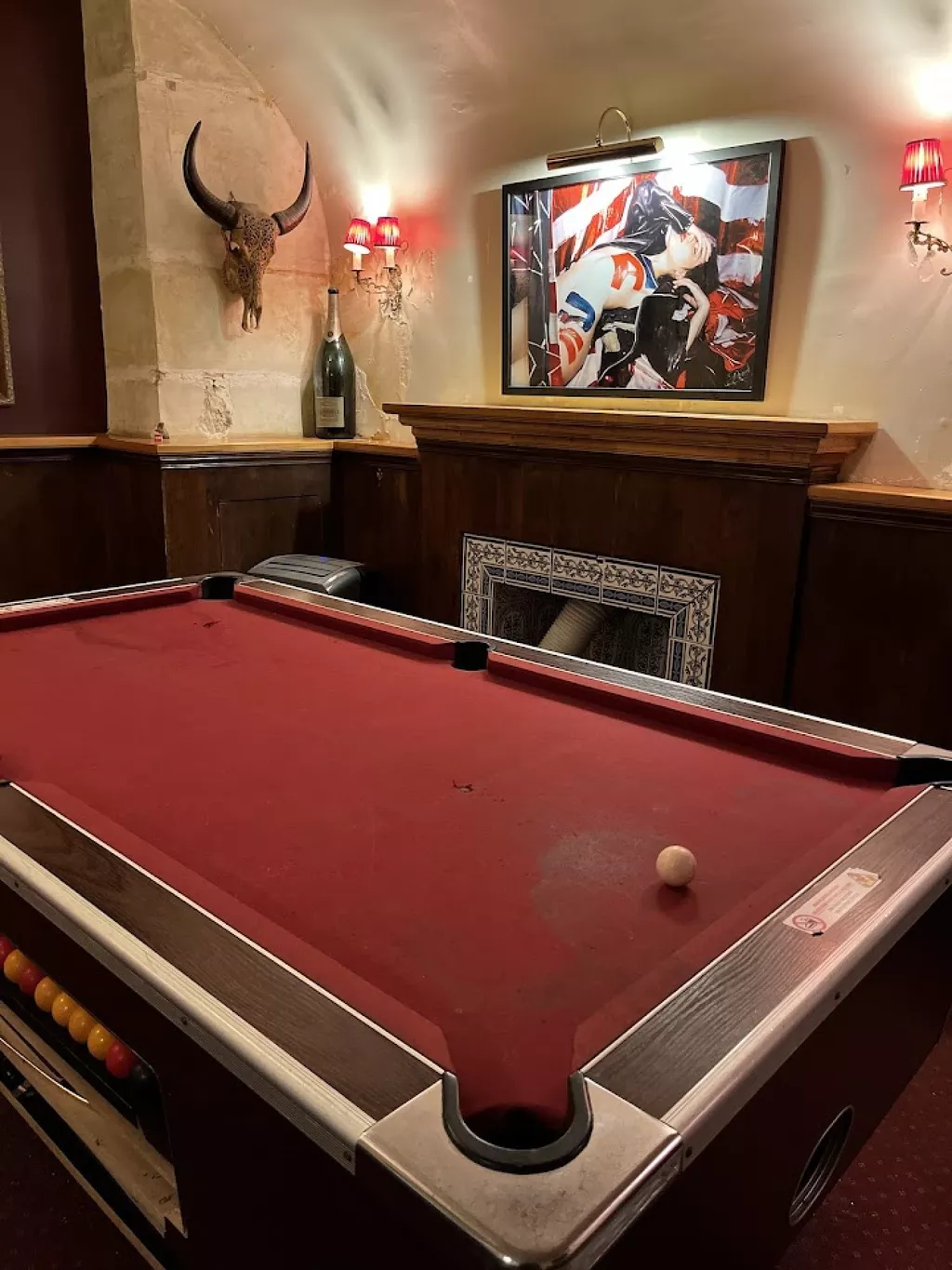 Caveau Montpensier | Play pool in Paris, IDF | ChalkySticks - Find ...