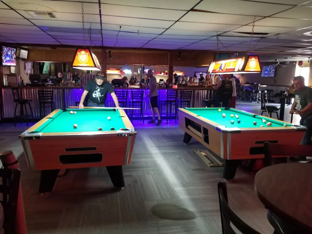 Island Club Sports Bar | Play pool in Dallas, TX | ChalkySticks - Find ...