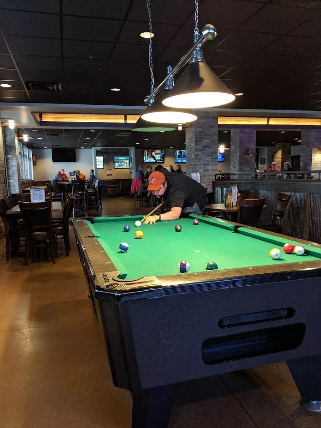 Chutes Restaurant & bar | Play pool in Douglas, WY | ChalkySticks ...
