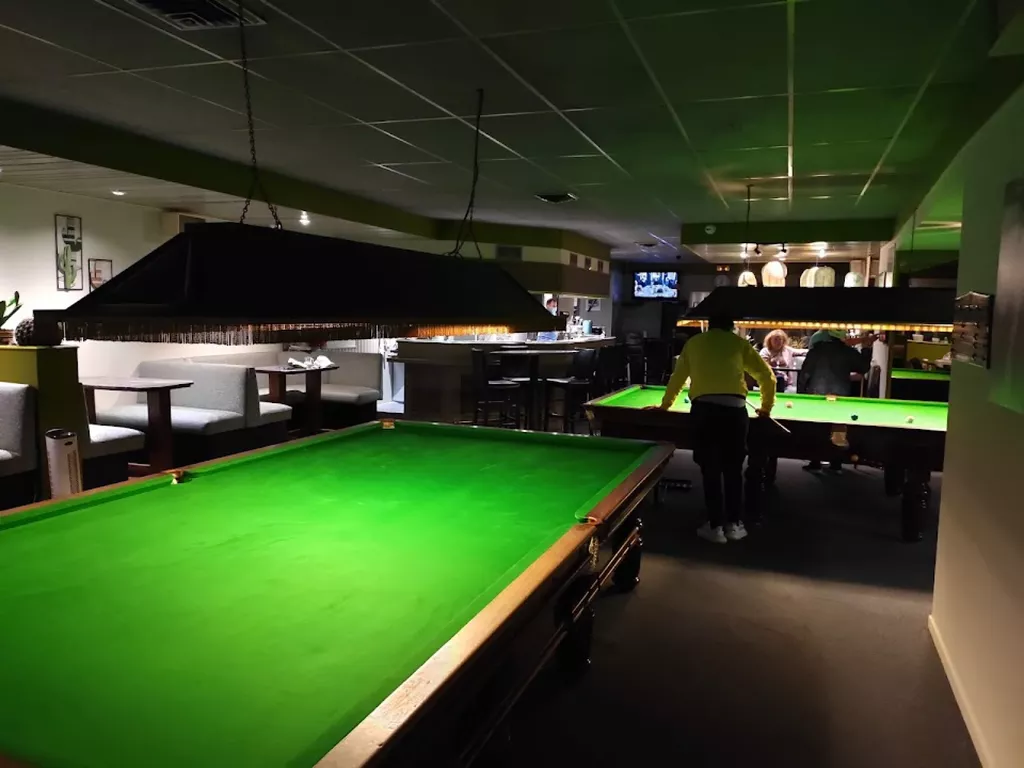 Snooker Evergreen 🎱 | Play pool in Gent, Vlaanderen