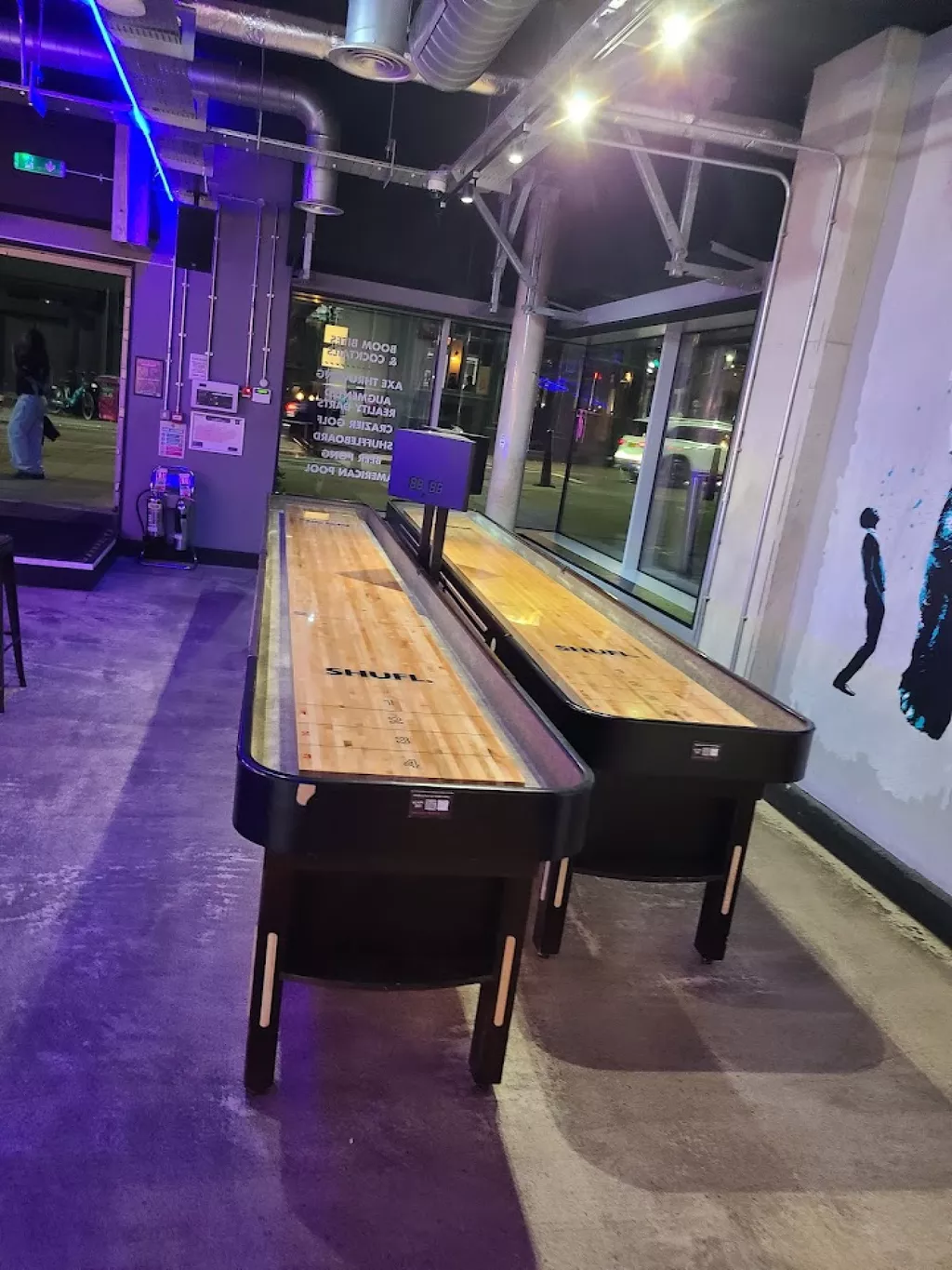 Boom Battle Bar Liverpool Street | Play pool in London, England ...
