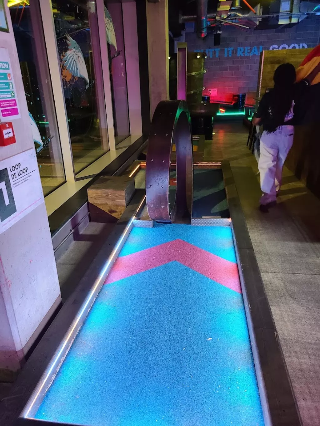 Boom Battle Bar Liverpool Street | Play pool in London, England ...