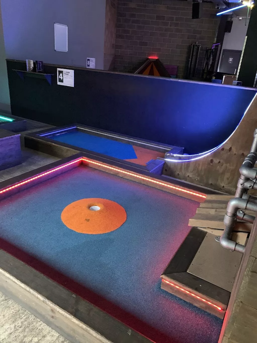 Boom Battle Bar Liverpool Street | Play pool in London, England ...
