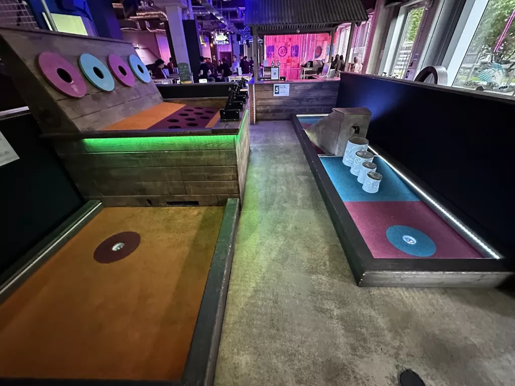 Boom Battle Bar Liverpool Street | Play pool in London, England ...
