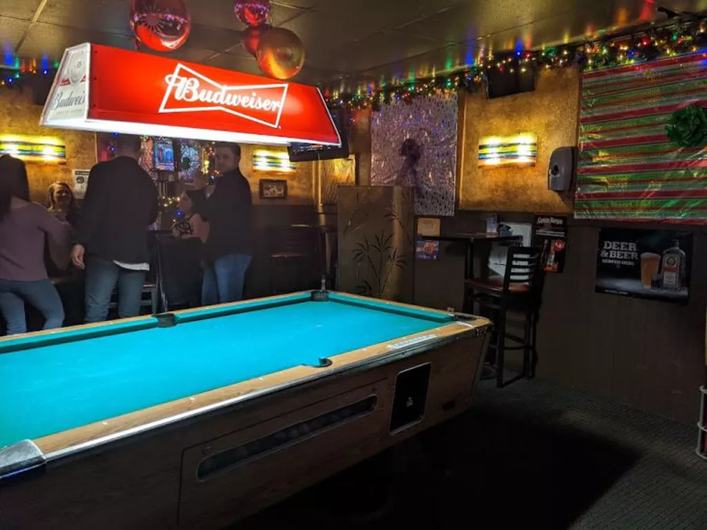 Rips Bar | Play pool in Phoenix, AZ | ChalkySticks - Find, Play, and ...