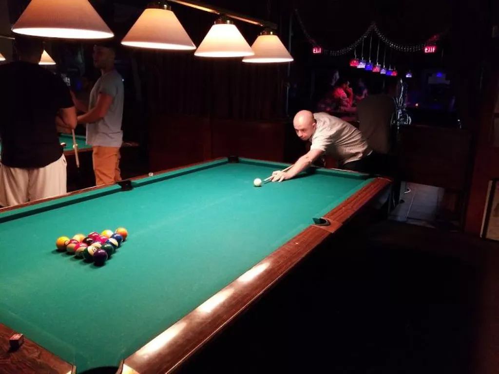 Woodbridge Community Center | Play pool in Woodbridge Township, NJ ...