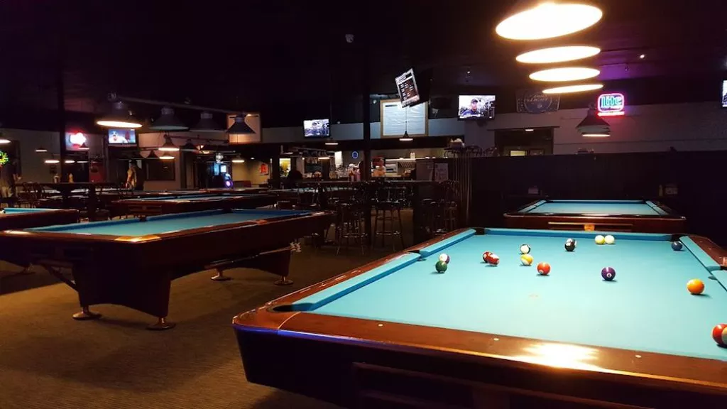 Billiards of Springfield | Play pool in Springfield, MO | ChalkySticks ...
